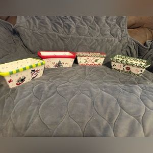 Temptations Holiday dish 12oz